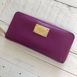 Michael Kors Women’s Wallet